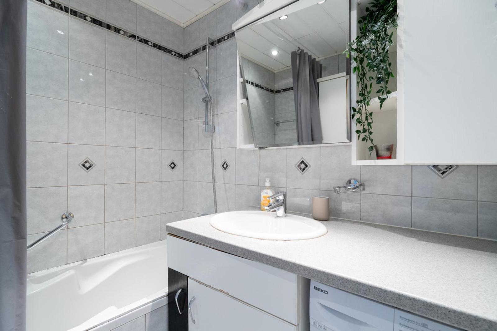 Two Bedrooms - 85 Squaremeters - 4 Min To U6 Dresdner Str Wien Eksteriør billede