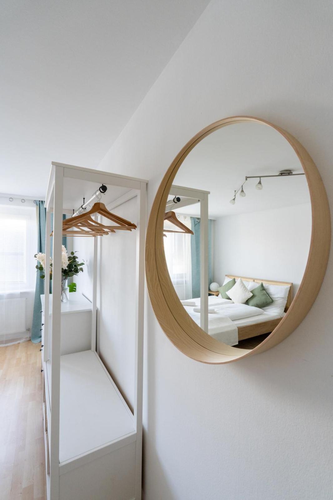 Two Bedrooms - 85 Squaremeters - 4 Min To U6 Dresdner Str Wien Eksteriør billede