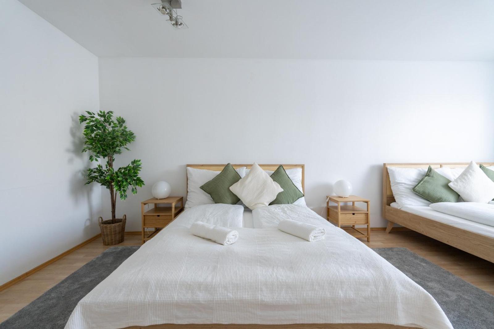 Two Bedrooms - 85 Squaremeters - 4 Min To U6 Dresdner Str Wien Eksteriør billede